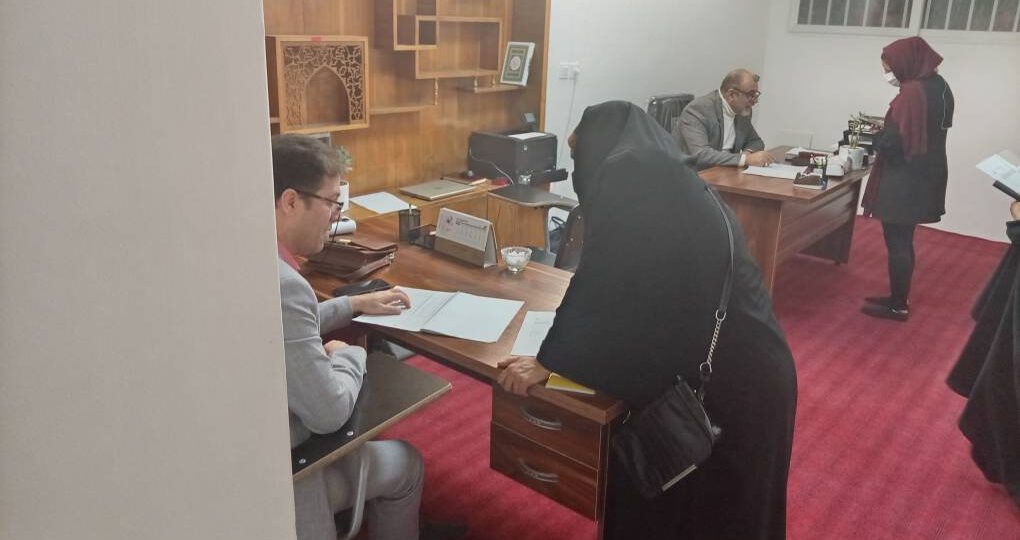 تحویل کارنامه میان ترم و جلسه دیدار اختصاصی والدین محترم با دبیران
